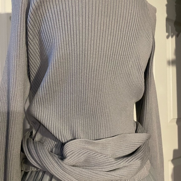 Woman’s Dress/ new without Tags/ Grey soft dress - Picture 7 of 8